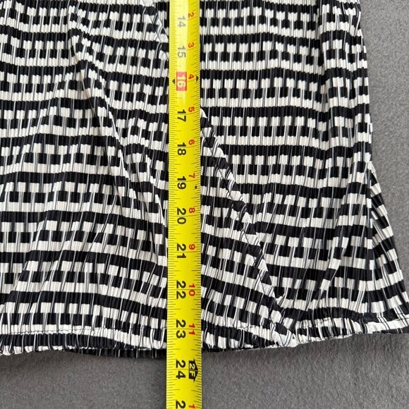 52seven Women's Ivory/Black Textured Wrap Geometric Blouse Sz XL Long Sleeve NWT - Picture 10 of 10